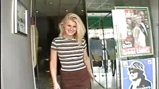 رائع اكبر موقع سكس محارم مترجم على شكل امرأة سمراء يعطي رئيس حين قيدوا