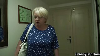 راعية بقر ذات شعر أشقر بأثداء مترهلة فيرونيكا تركب (بي بي سي) الضخمة افلام سكس محارم مترجم بجنون