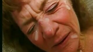 رائع كبير القاع الهندوسية سمراء فاتنة سكس اجنبي محارم مترجم يعطي الصلبة اللسان إلى رجل