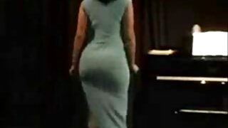 زوجان افلام سكس محارم مترجم سحاقيان شهوانيان (أنجليكا سايغه) و (أليكسا جايمز) لعبة مائية مثيرة